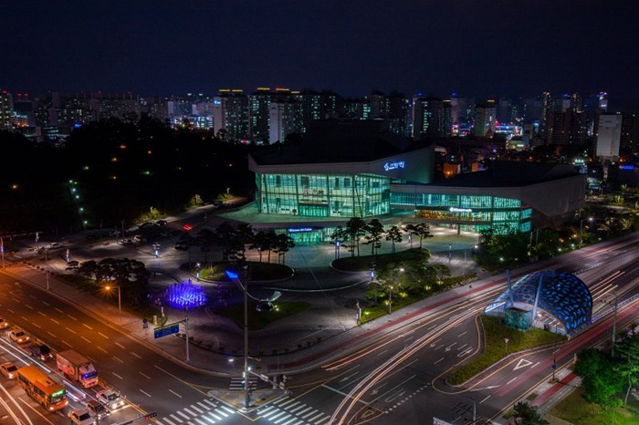 군산예술의전당 야외광장 바닥분수